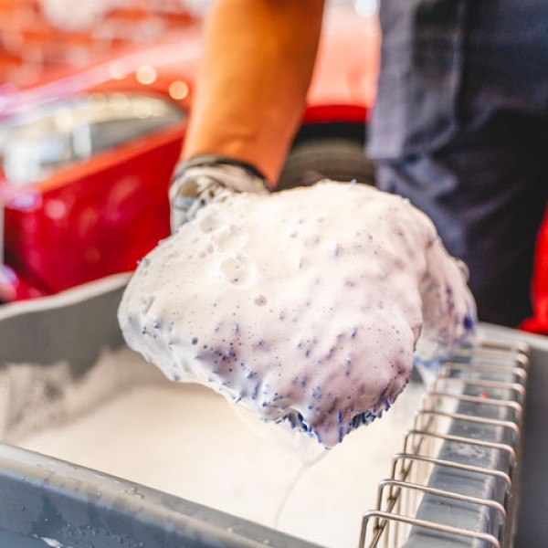 Maniac Line Neutral Foam Shampoo — нейтральний шампунь для миття авто 1000 мл