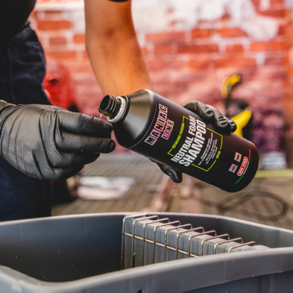 Maniac Line Neutral Foam Shampoo — нейтральний шампунь для миття авто 1000 мл